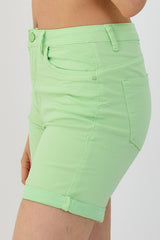 Short slim en couleur (Push-up)